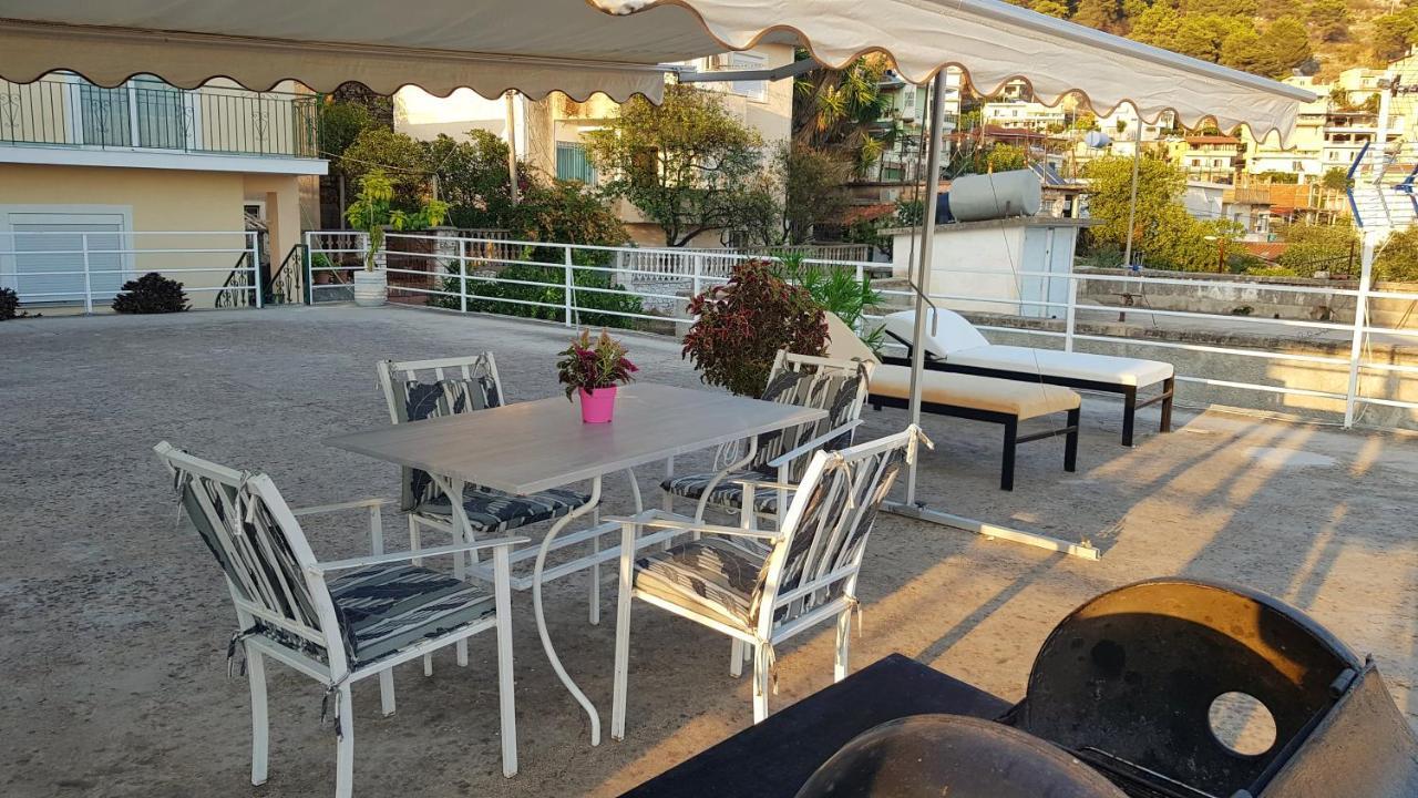 Joen Guesthouse Saranda Extérieur photo