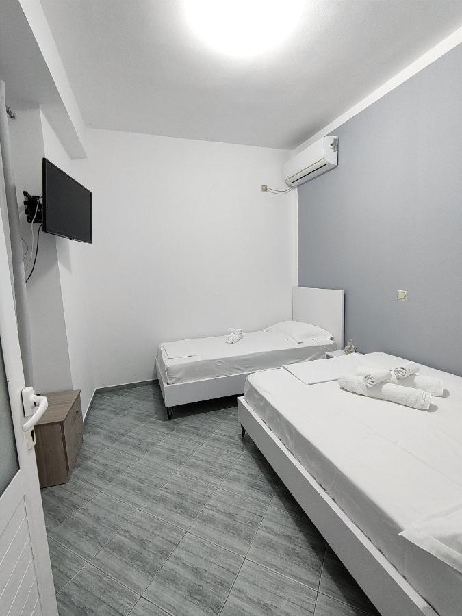 Joen Guesthouse Saranda Extérieur photo
