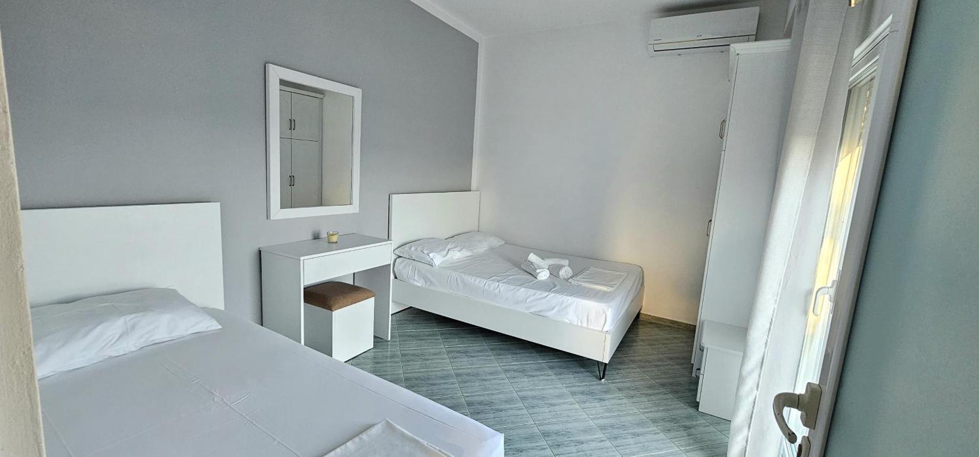 Joen Guesthouse Saranda Extérieur photo