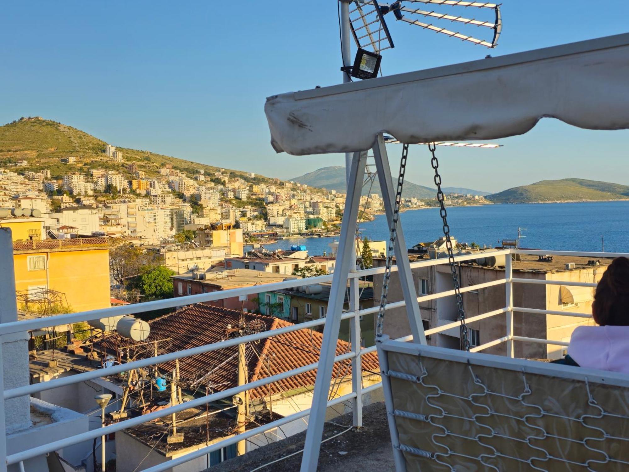 Joen Guesthouse Saranda Extérieur photo
